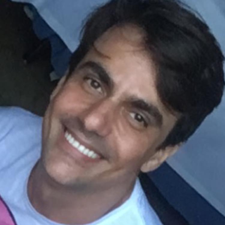 Robert P. verified Vivalis user